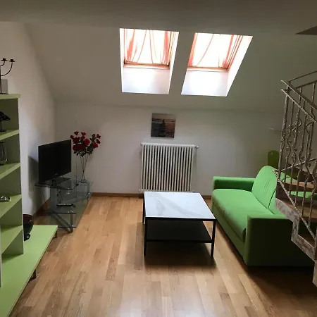 דירה Apartment With Cathedral View *