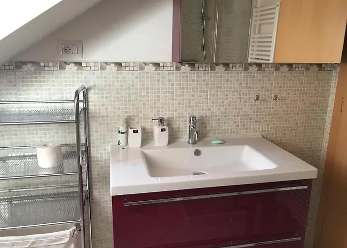 דירה Apartment With Cathedral View